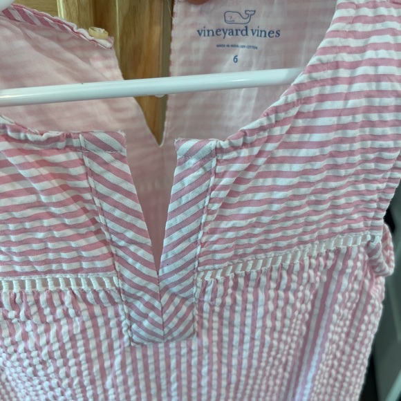 Size 6 Vineyard vines pink seersucker dress - Picture 2 of 2